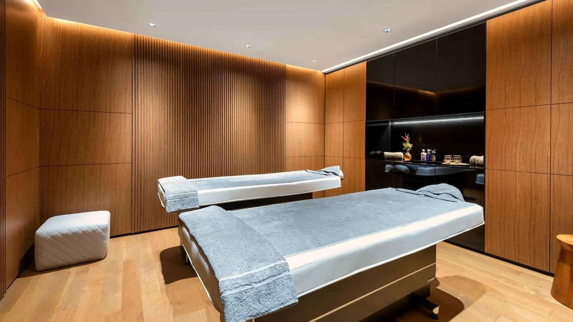 Park Plaza Budapest 4*,  Hungary