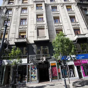 Apartament Of, Budapeszt